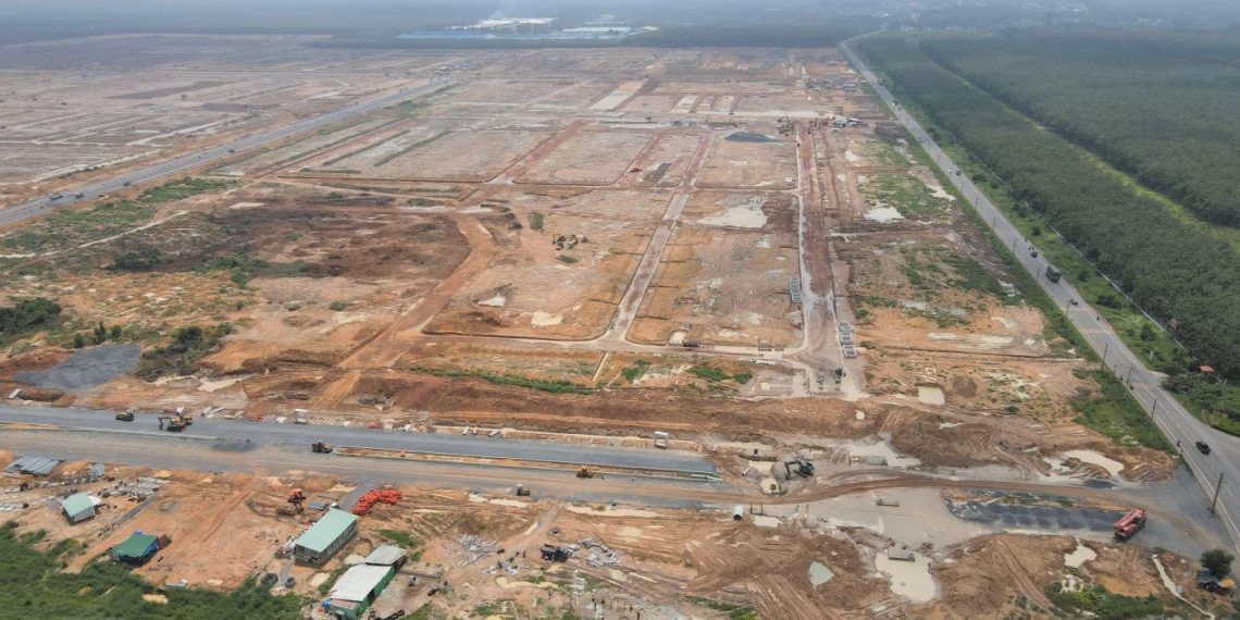 Mặt bằng cho ‘siêu’ sân bay Long Thành vẫn chưa sạch