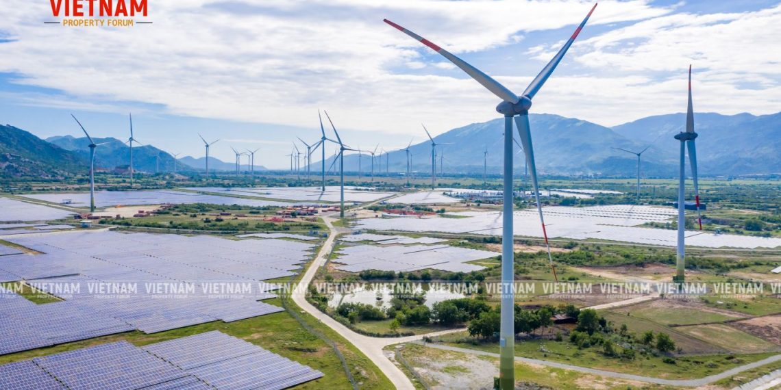 Ninh Thuận khảo sát hàng loạt dự án điện mặt trời, diện tích hàng trăm ha