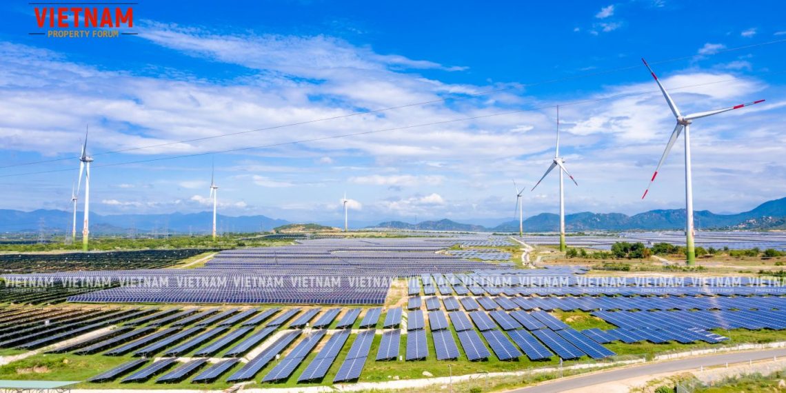 Ninh Thuận khảo sát hàng loạt dự án điện mặt trời, diện tích hàng trăm ha