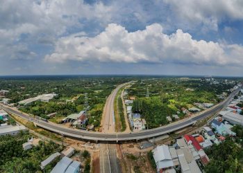 Cận cảnh cao tốc 12.000 tỷ đồng nối TP. Hồ Chí Minh – Tiền Giang trước ngày thông xe