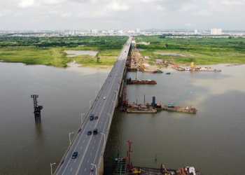 Một thập kỷ làm cầu vượt sông của Hà Nội