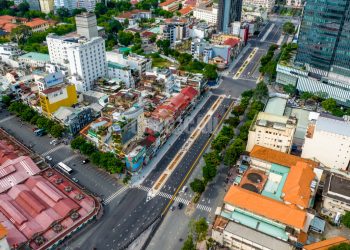 Sau khi tháo dỡ rào chắn, giá thuê mặt bằng đường Lê Lợi lên hơn nửa tỷ đồng mỗi tháng