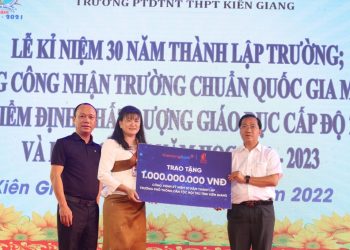 KienlongBank hỗ trợ vùng sâu, vùng xa các hoạt động giáo dục và tác vụ ngân hàng, dịch vụ công