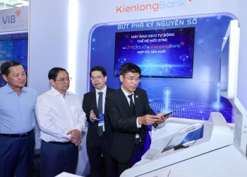 Hệ thống máy STM do KienlongBank và Unicloud hợp tác sản xuất gây ấn tượng mạnh tại sự kiện Chuyển đổi số ngành Ngân hàng 2022