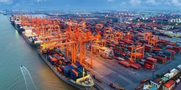 ADB: Kinh tế Việt Nam vẫn vững vàng trong năm 2025 và 2026