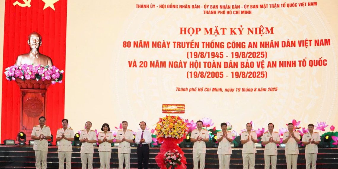 Công an TP.Hồ Chí Minh: Phát huy lịch sử vẻ vang, vững vàng tiến bước trong kỷ nguyên mới